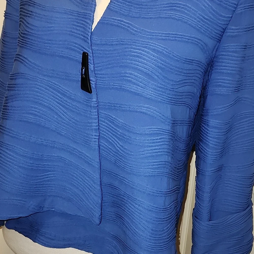 IC. By Connie K Asymmetrical Jacket Small